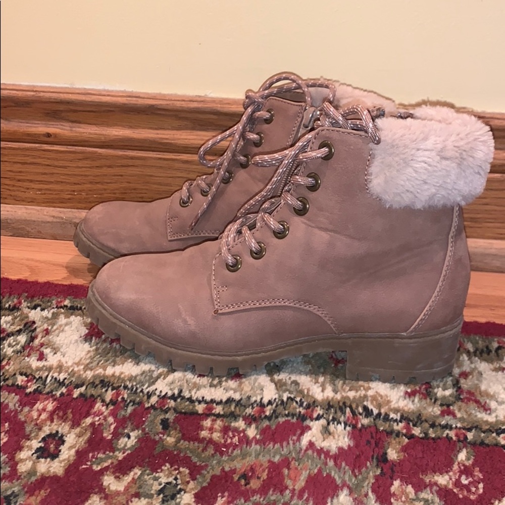 Winter fur boot